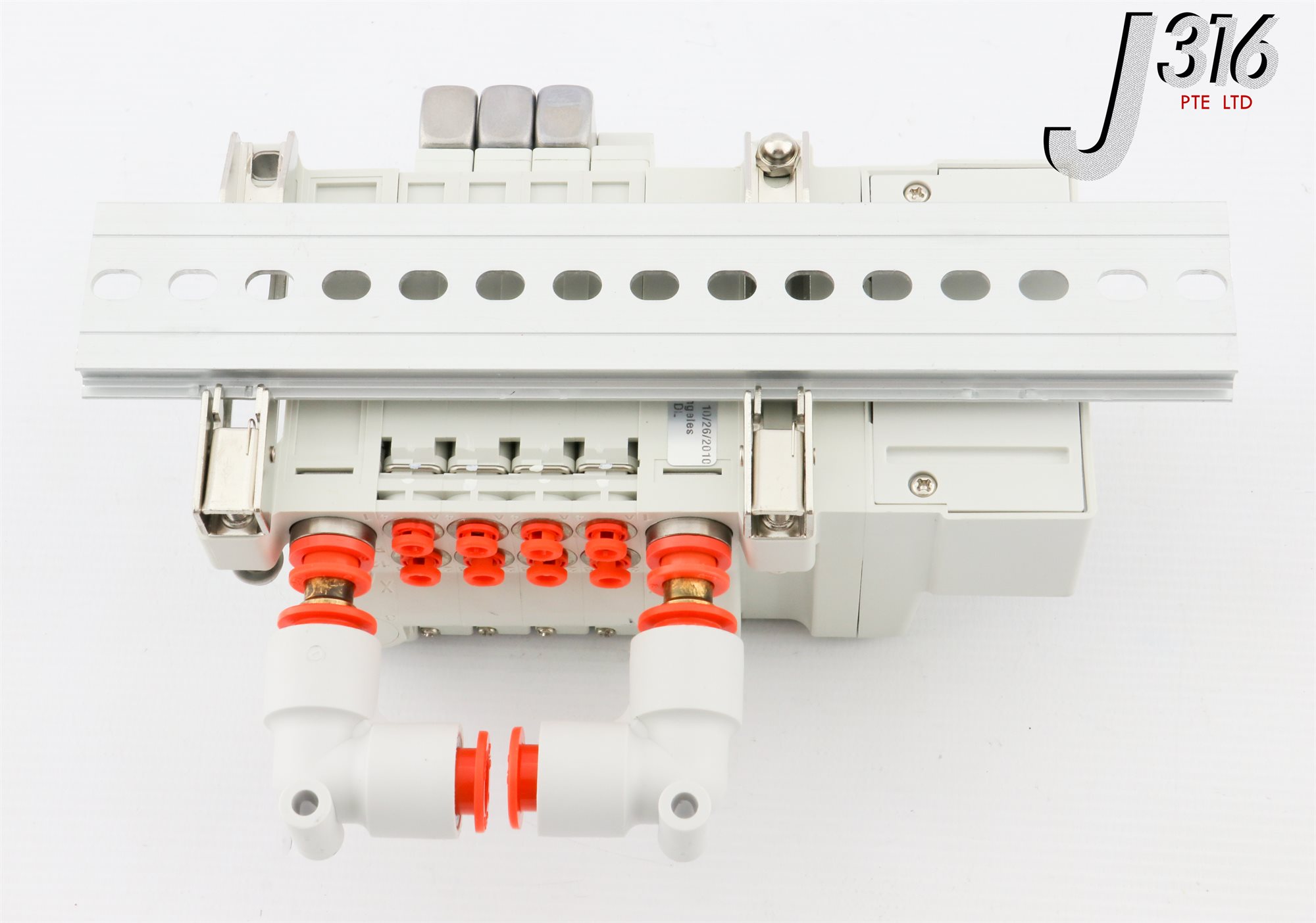カン専用 26776 SMC 4 SLOTS PNEU MANF ASSY W/ VQ1A01-51 VLVS VV5QC11-04